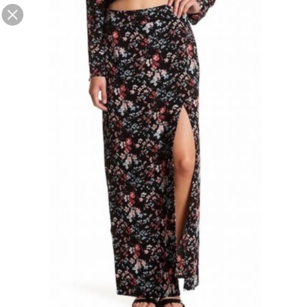 Free Press dark floral maxi skirt with slit XL